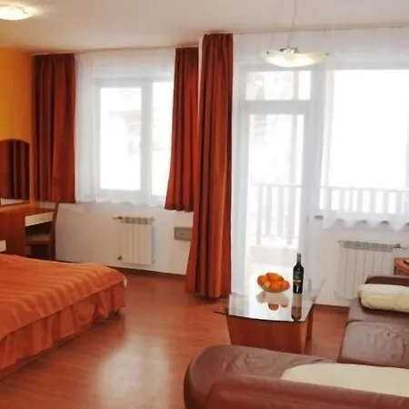 Flora Daisy Borovets