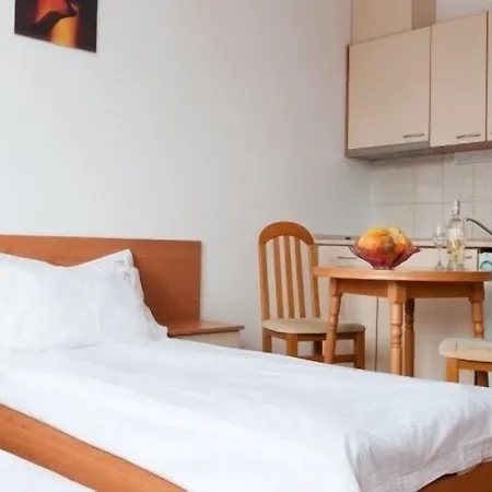 Flora Daisy 3* Borovets