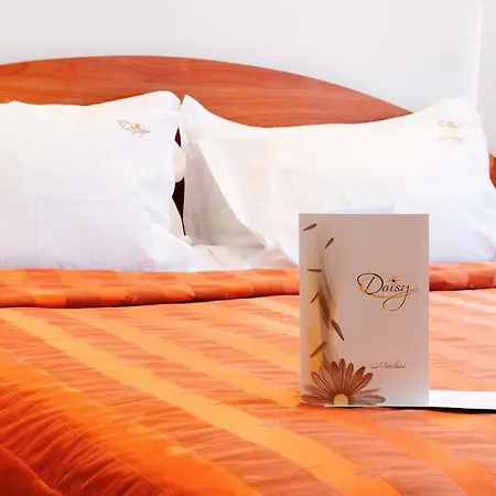 Flora Daisy شقة فندقية 3*