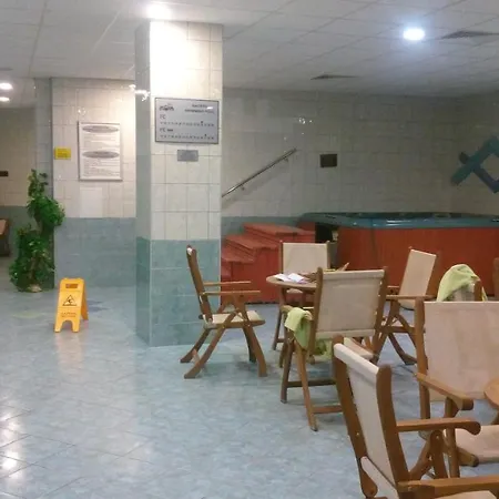 Flora Daisy 3* بوروفتس