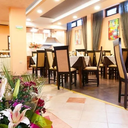 Flora Daisy بوروفتس