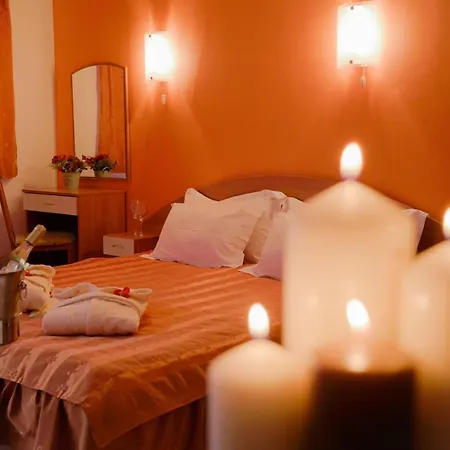 Apart Hotel Flora Residence Daisy Aparthotel 4*