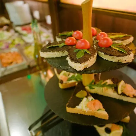 Apart Hotel Flora Residence Daisy 4*