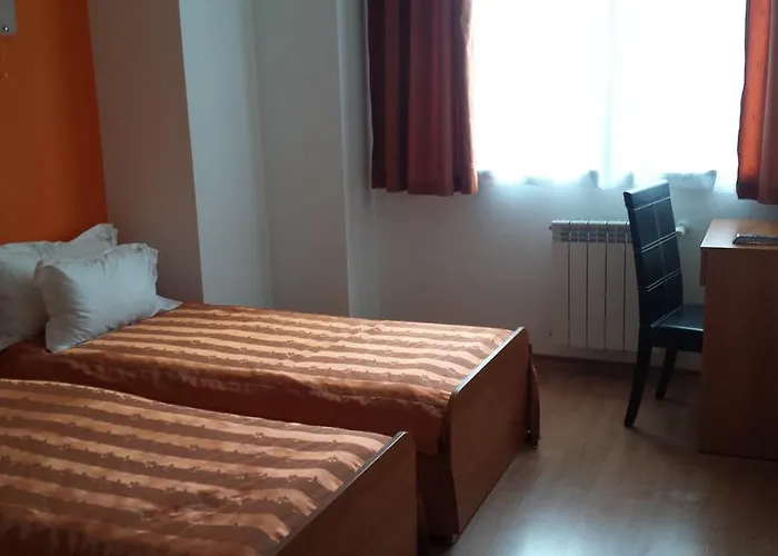 Hotel apartamentowy Flora Daisy Borowec