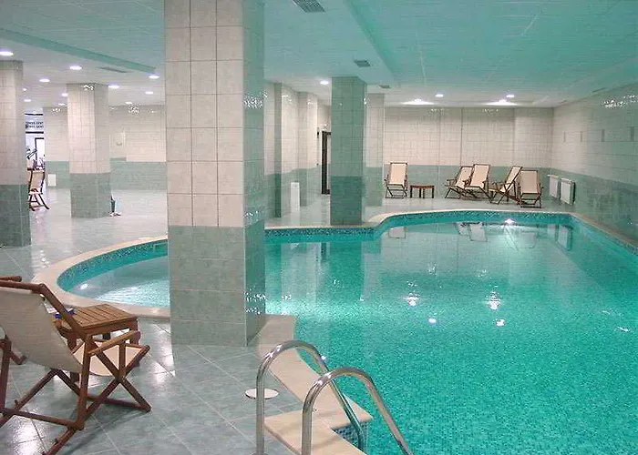 Hotel apartamentowy Flora Daisy Borowec