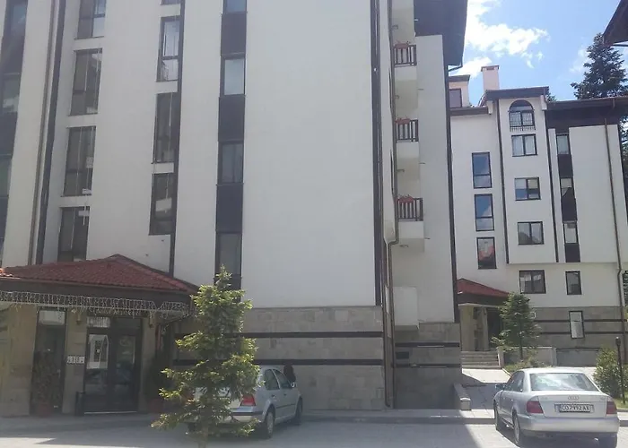 Hotel apartamentowy Flora Daisy 3*