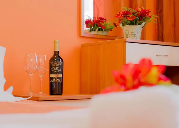 Flora Daisy Hotel apartamentowy 3*